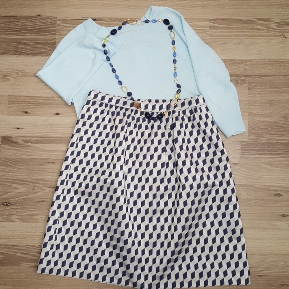 Geometric jacquard flounce skirt stone/navy